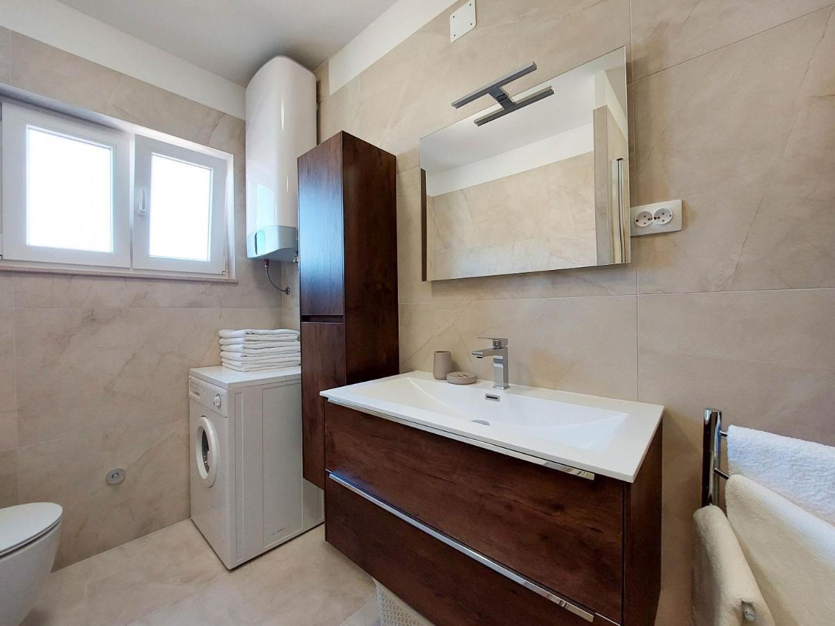 Apartment Neda 푸나트 외부 사진