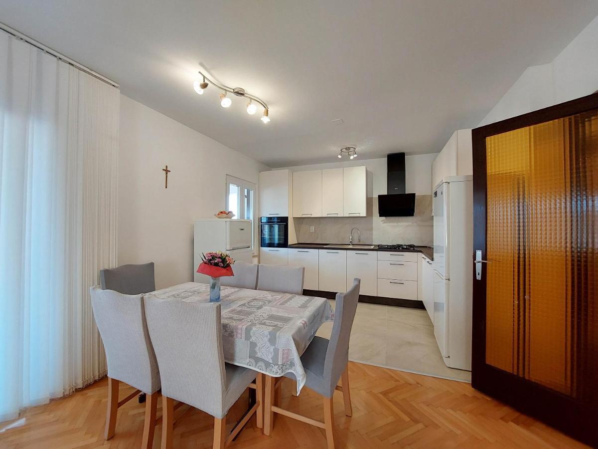 Apartment Neda 푸나트 외부 사진